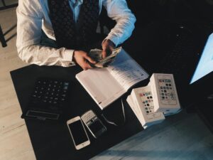 Your accountants won’t be based on-site, but they will be fully focused on the tasks you assign to them. Here are seven reasons why that’s a good idea.